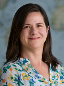 Marci Burder headshot